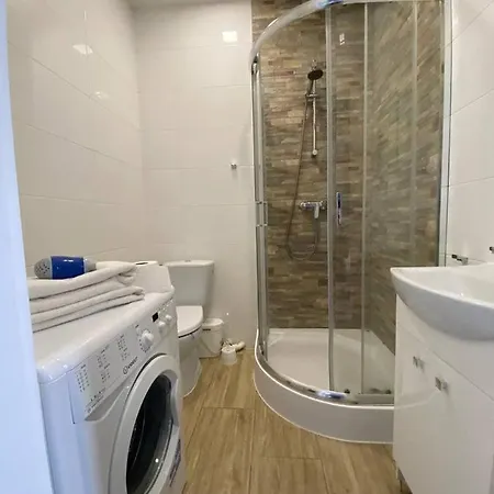 Apartstate On 6 Sierpnia, 37