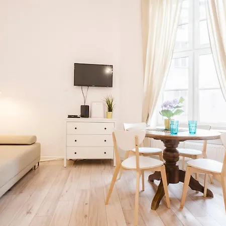 Apartstate On 6 Sierpnia, 37 Apartment *
