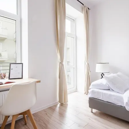 Apartstate On 6 Sierpnia, 37 * Lodz (Lodz)