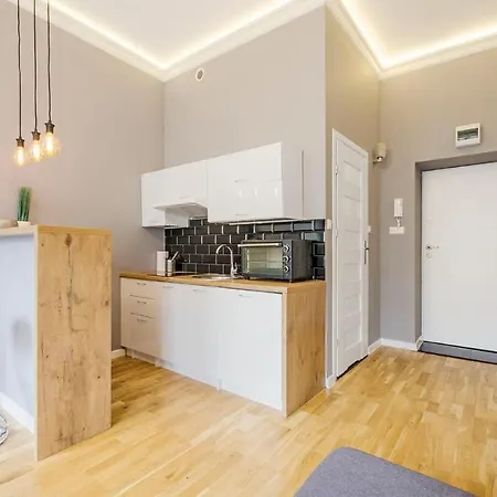 Apartstate On 6 Sierpnia, 37 Apartment