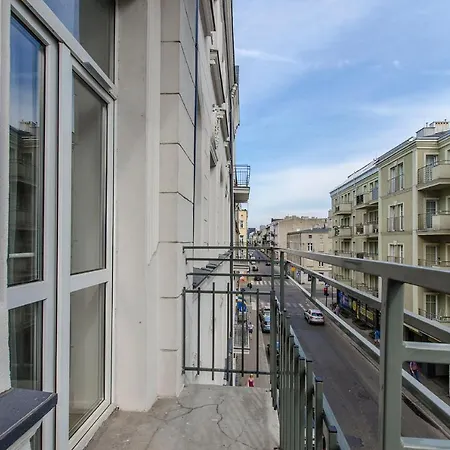 Apartstate On 6 Sierpnia, 37 Apartment *