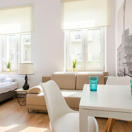 Apartstate On 6 Sierpnia, 37
