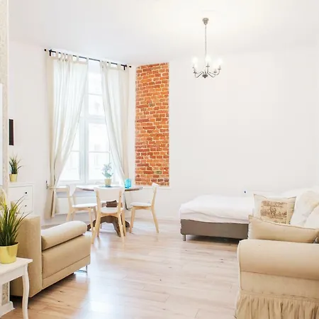 Apartstate On 6 Sierpnia, 37